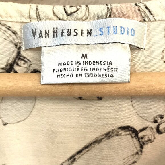 Van Heusen Studio Ruffled Blouse: Vintage Top Women’s Shoe & Coffee Print Size M - Picture 9 of 13